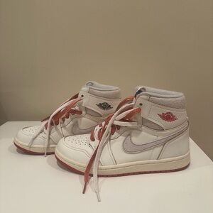(Women's) Air Jordan 1 Retro High OG 'Rare Air / Cinnabar' (2025)